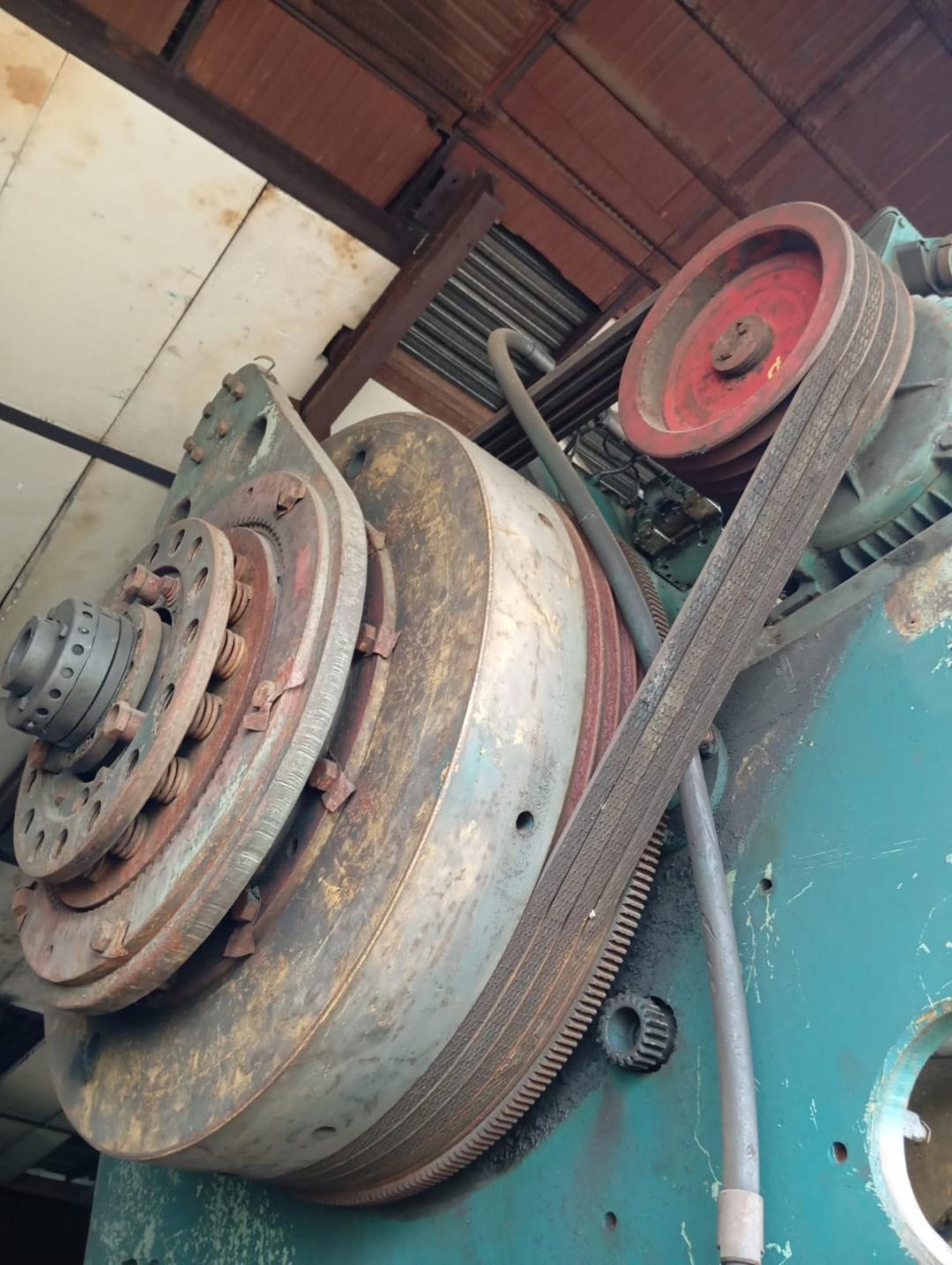 КВ2132 однокривошипный 160 тонн.